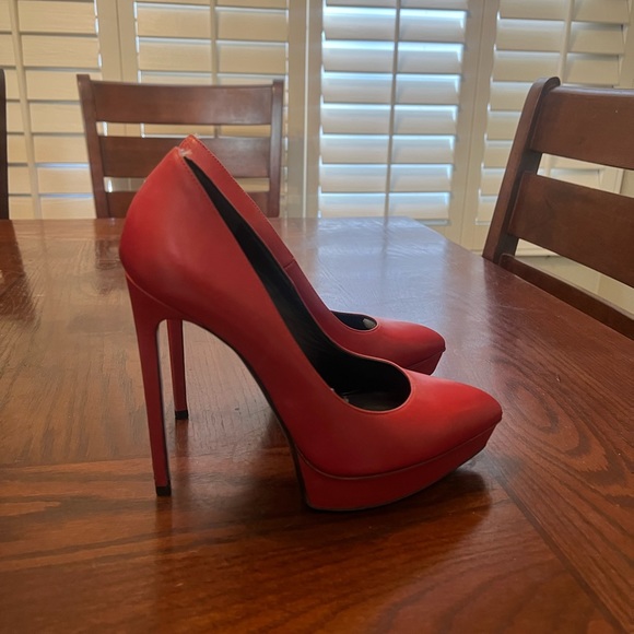 Saint Laurent Janis Heels - Picture 1 of 4